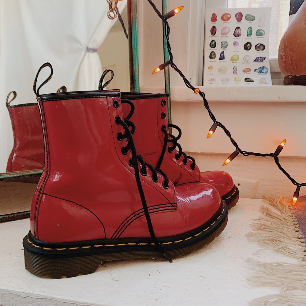 Red glossy docs